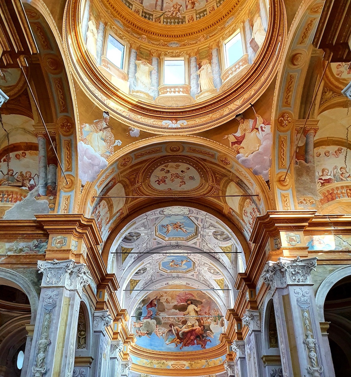 INTERNO CHIESA CERTOSA